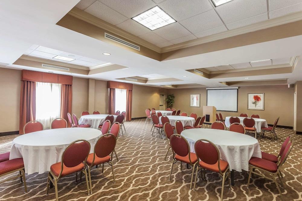 Comfort Suites Suffolk - Chesapeake Extérieur photo